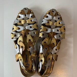 LJ Simone Vintage 80s Deadstock Flat Sandals Cutout 8 1/2M Tri Color Metallic